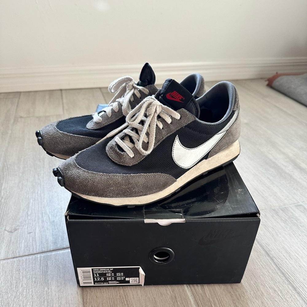 Nike DBREAK SP size 11